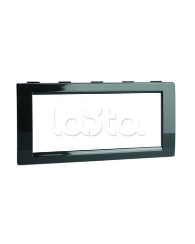 Рамка универсальная на 4 модуля, цвет чёрный DKC F00013B в Березниках Аксессуары для стоек и шкафов Pintop.ru