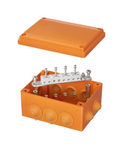 Коробка пластиковая FS с кабельными вводами иклеммниками,IP55,150х110х70мм, 8р, 450V,6A,4мм.кв DKC (FSB21804) в Березниках Распределительные коробки Pintop.ru