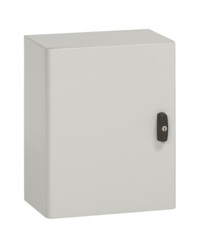 Щит навесной Legrand 035509 в Березниках Щиты электрические Pintop.ru