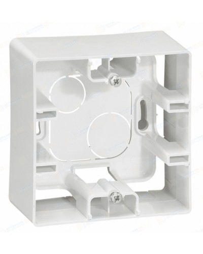 Коробка для накладного монтажа 1 пост (белая) Legrand 672510 в Березниках Аксессуары для кабель-канала Pintop.ru
