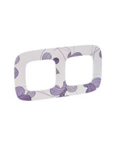 Рамка Legrand 754362 в Березниках Крепежные изделия Pintop.ru